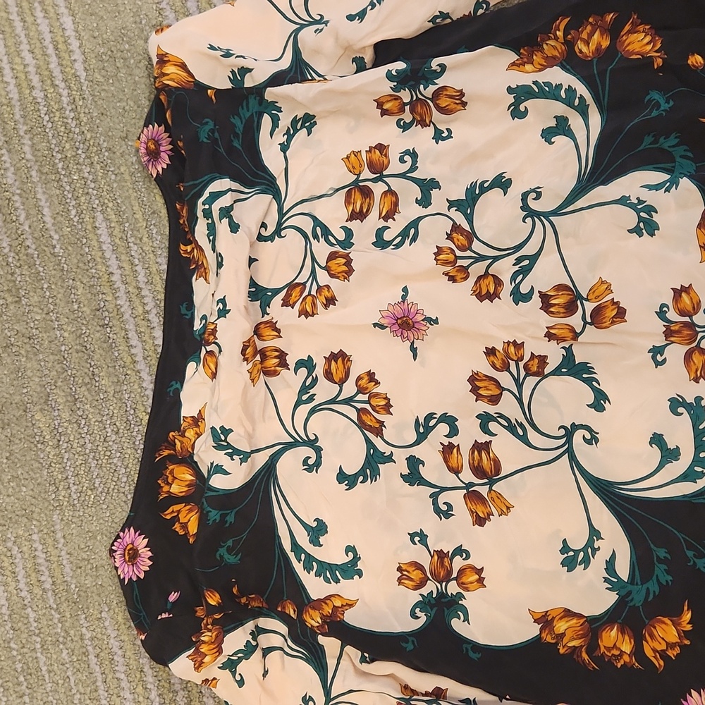 Maeve Silk Floral Top Size 4 - Picture 11 of 15